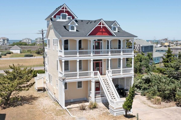 Surf-or-Sound-Realty-528-Hatteras-Seaduction-Drone-Exterior-1