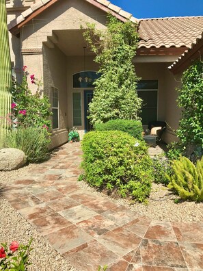 Welcome to Casa Helena!