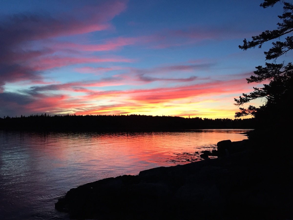 Quintessential Maine Seaside Cottage on MDI near Acadia National Park