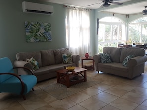 Living Room with seating for 6