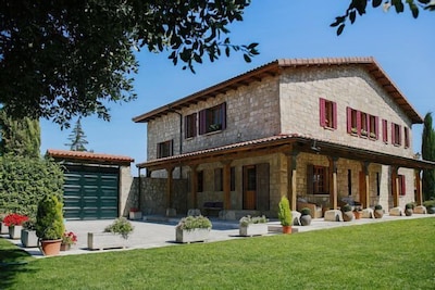 Villa Encidna. Ferienhaus für 14 Personen
