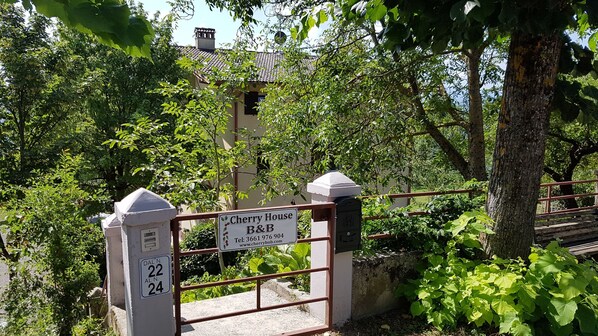 Enceinte de l’hébergement