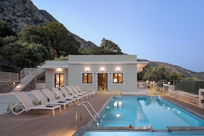 Aloni Villa is set in the peaceful Cretan countryside.