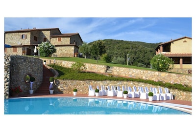 Camere o appartamenti in resort con piscina, tennis, ristorante