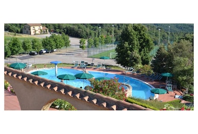 Camere o appartamenti in resort con piscina, tennis, ristorante