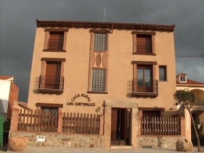 Casa Rural Los Cortinales for 12 people