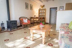 Lounge/dining area.