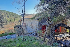 La Calade de Joux : La maison