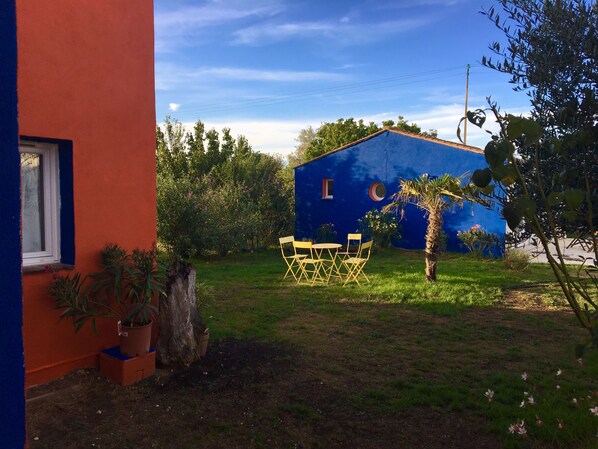 les 2 maisons vue  de derrière 