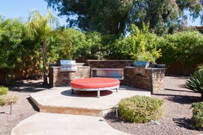 Backyard: Elevated Grill Space