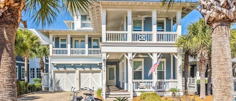 Footprints in the Sand in the Seacrest Beach Community