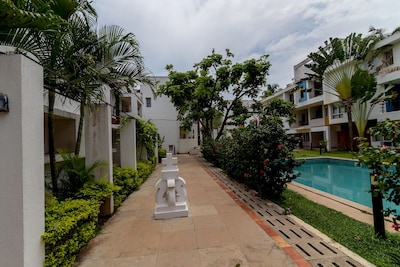 Peace & Luxury 3 Bhk Villa with Pool near Candolim Beach