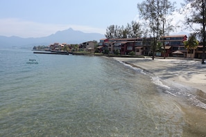 Praia no condomínio