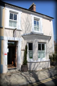 Bryn Awel is a comfortable self catering house with 3 ensuite bedrooms.