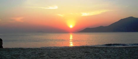 Super por do Sol http://oalbertocom.wixsite.com/juquehy