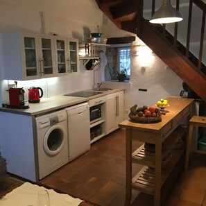 West Gite kitchen area