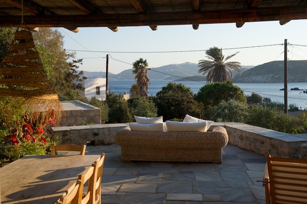main terrace with a view of the sea and the monastery of Hora