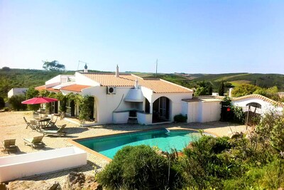 Great villa with private pool close to beaches