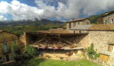 Apartamento rural muy tranquilo con jardín ideal familias y hacer senderismo