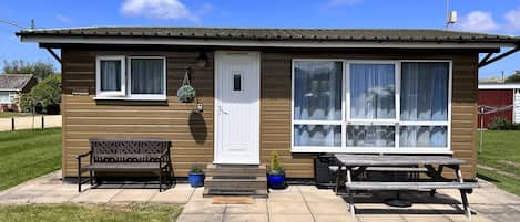 Cedar Lodge - 2 Bedrooms - Sleeps 4
Self catering lodge on the Norfolk coast