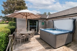 Private decking with hot tub and seating 