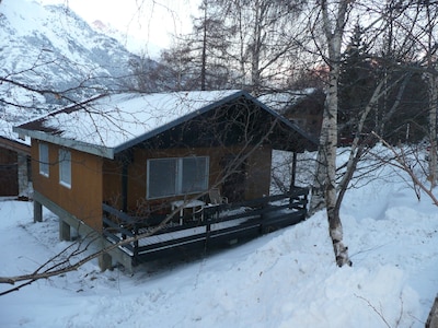 Detached chalet on the slopes and near the village, for winter sports & summer holidays