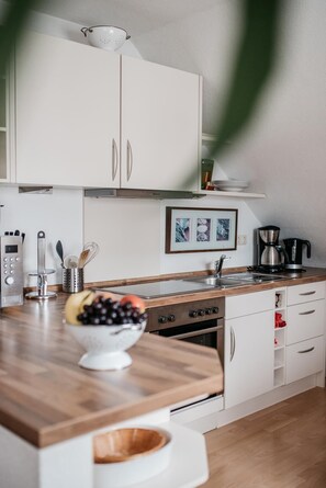 Moderne Küchenzeile in Ferienwohnung