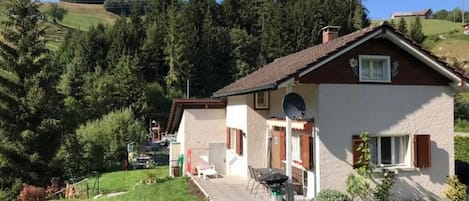 Idyllisches Ferienhaus Bömmeli