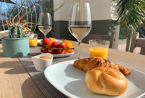 Enjoy a beautiful breakfast, lunch or diner on your own private porch