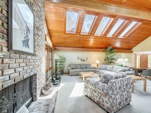 Open Great Room at 8 Oyster Catcher
