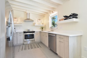 Modern clean kitchen. All new appliances!
