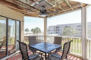 Screened in Porch