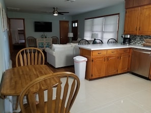 Kitchen / Living Room