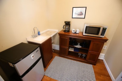 Unique, quiet, private, charming suite in the heart of downtown Huntington.