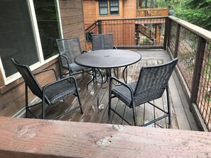 East End of Front Deck: Seating and Table for 4 