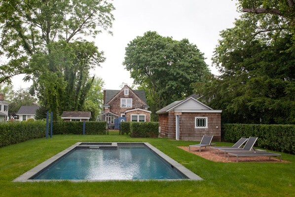 Beautiful inground gunite pool with spa