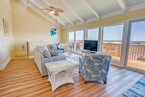 Surf-or-Sound-Realty-2-Dunes-860-Great-Room-1