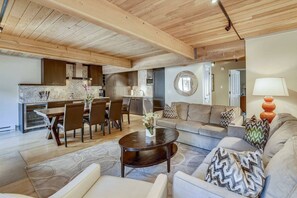 We will provide you with pictures of your specific unit - Various layouts available