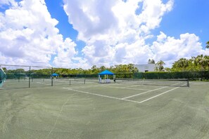 4 HarTru Tennis Courts