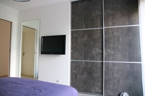 chambre avec télévision