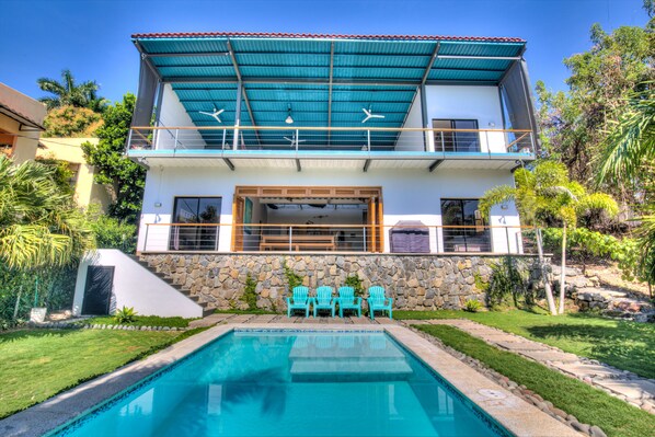 One Wave  Surf House.
A perfect villa for any El Salvador Vacation!