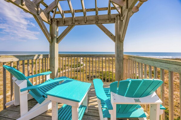 Surf or Sound Realty - 30 - Landshark - Deck -2