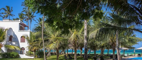 Villa Exterior & Gardens Overlooking the Beach & Ocean