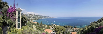 Luxurious apartment with breathtaking views of Italian Riviera.