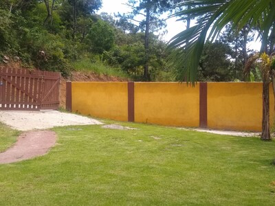 Chácara, somente casais com ou sem filhos ar condicionado e piscina climatizada.