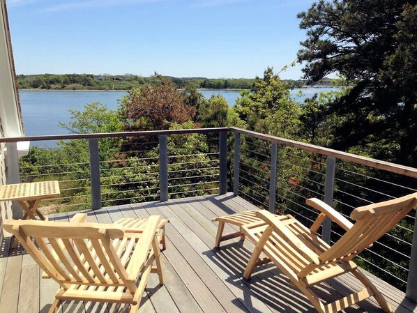 Private balcony off master bedroom