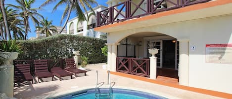 Rosalie #2 is the ideal oceanfront holiday apartment just steps from the pool