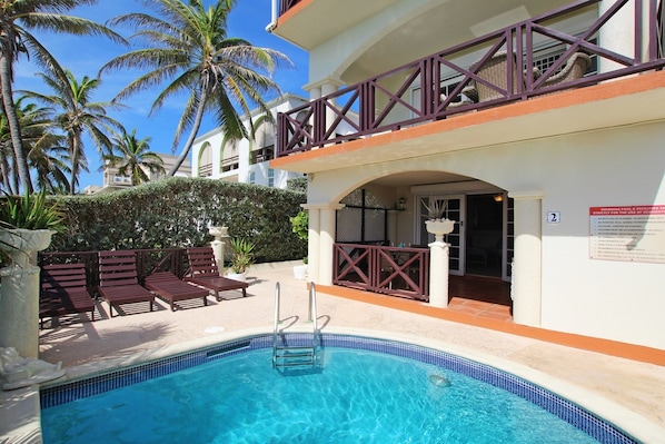 Rosalie #2 is the ideal oceanfront holiday apartment just steps from the pool