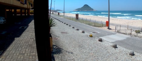 Saída portão da praia