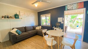 Dining/Lounge Area 